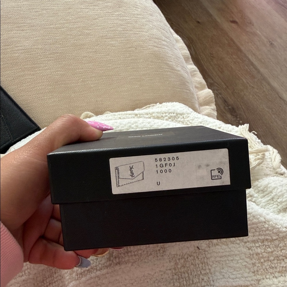Saint Laurent Black and Gold Card Holder - Picture 3 of 7